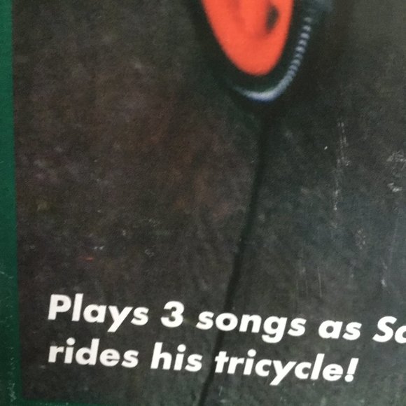 Musical 3 Wheeling Santa plays 3 songs while he travels around on his tricycle - Picture 3 of 6